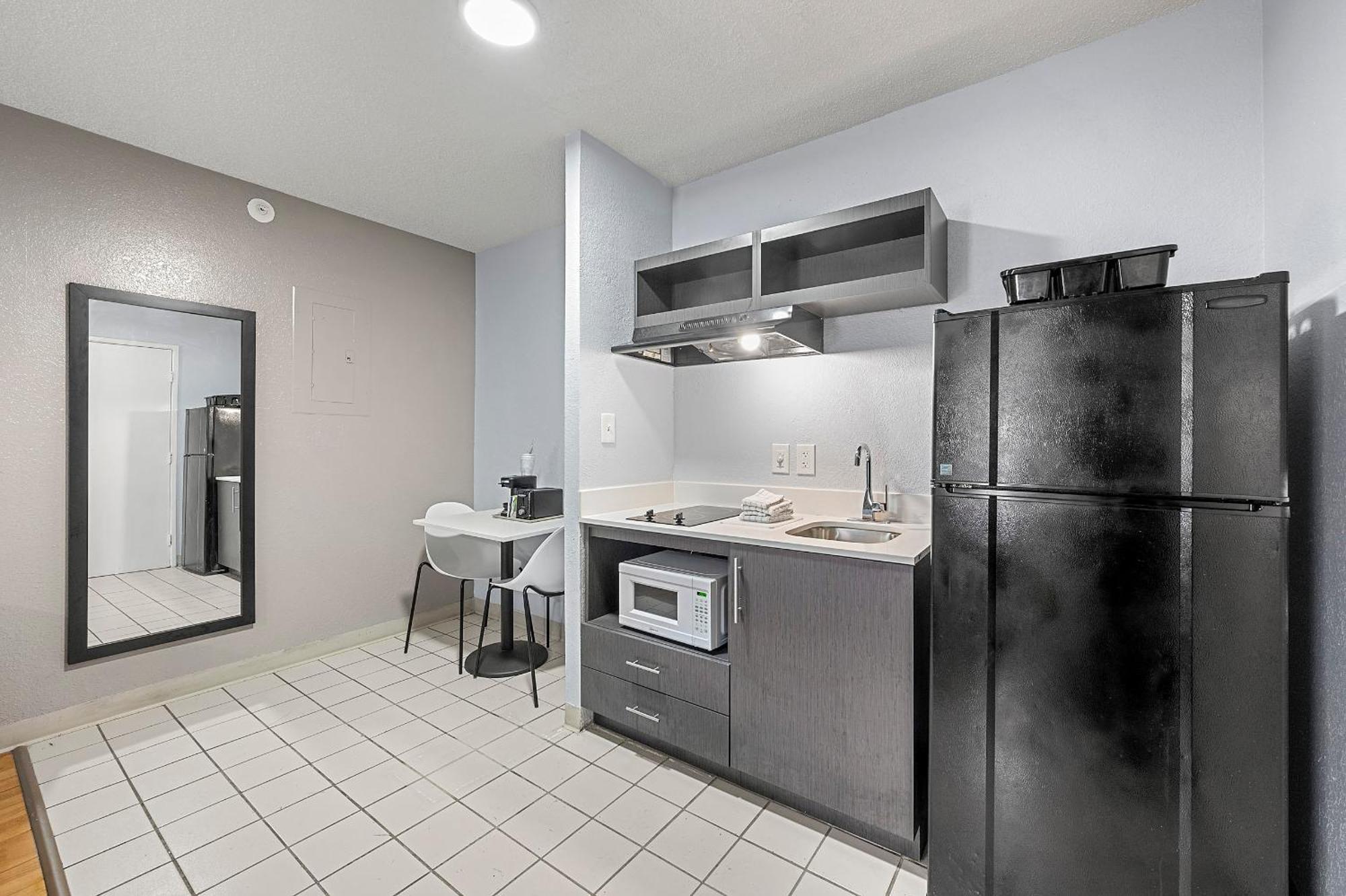 Hotel 6-roswell, Ga - Atlanta Roswell